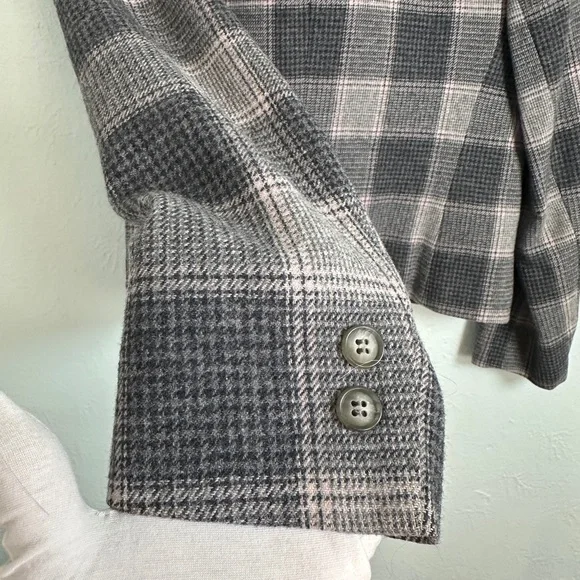 Pendleton Women's Blazer in Pink and Gray Plaid Size 6 Petite Vintage - Picture 6 of 12